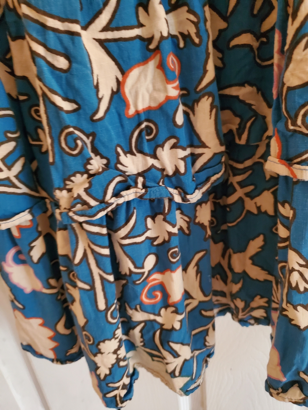 Knox Rose Blue Floral Wrap Dress with Cream Accents - Picture 11 of 12
